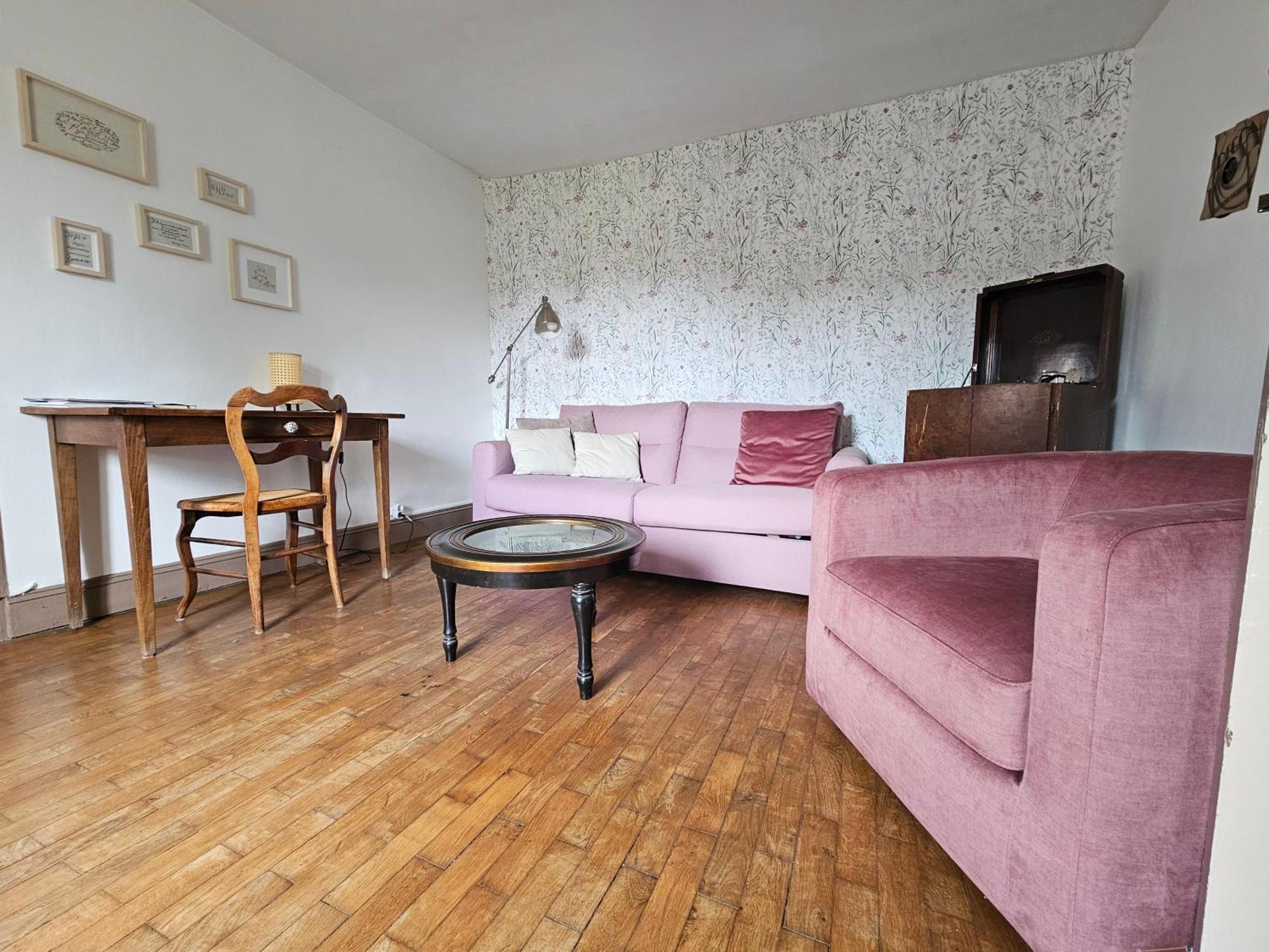 La Grive D'arce Holiday home *